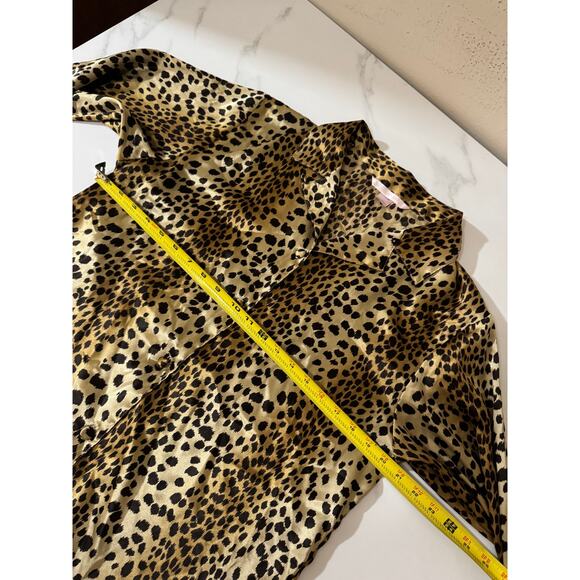 Victoria's Secret Cheetah Print Long Sleeve Pajama Shirt Button Up Women's Small - Picture 4 of 5